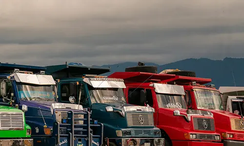 Perbedaan Jenis-Jenis Truk: Engkel, Dobel, Tronton, hingga Trailer